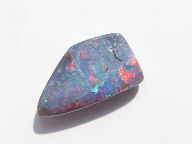 赤斑！ボルダーオパールのルースを１点アップしました