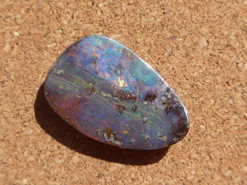 遊色美！ボルダーオパールのルースを１点アップしました