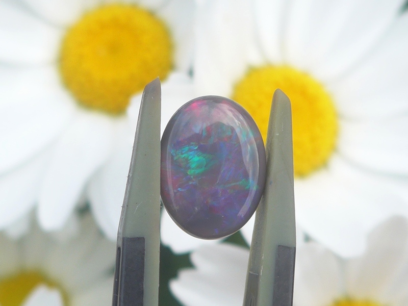 赤斑♪ブラックオパールのルースを１点アップしました